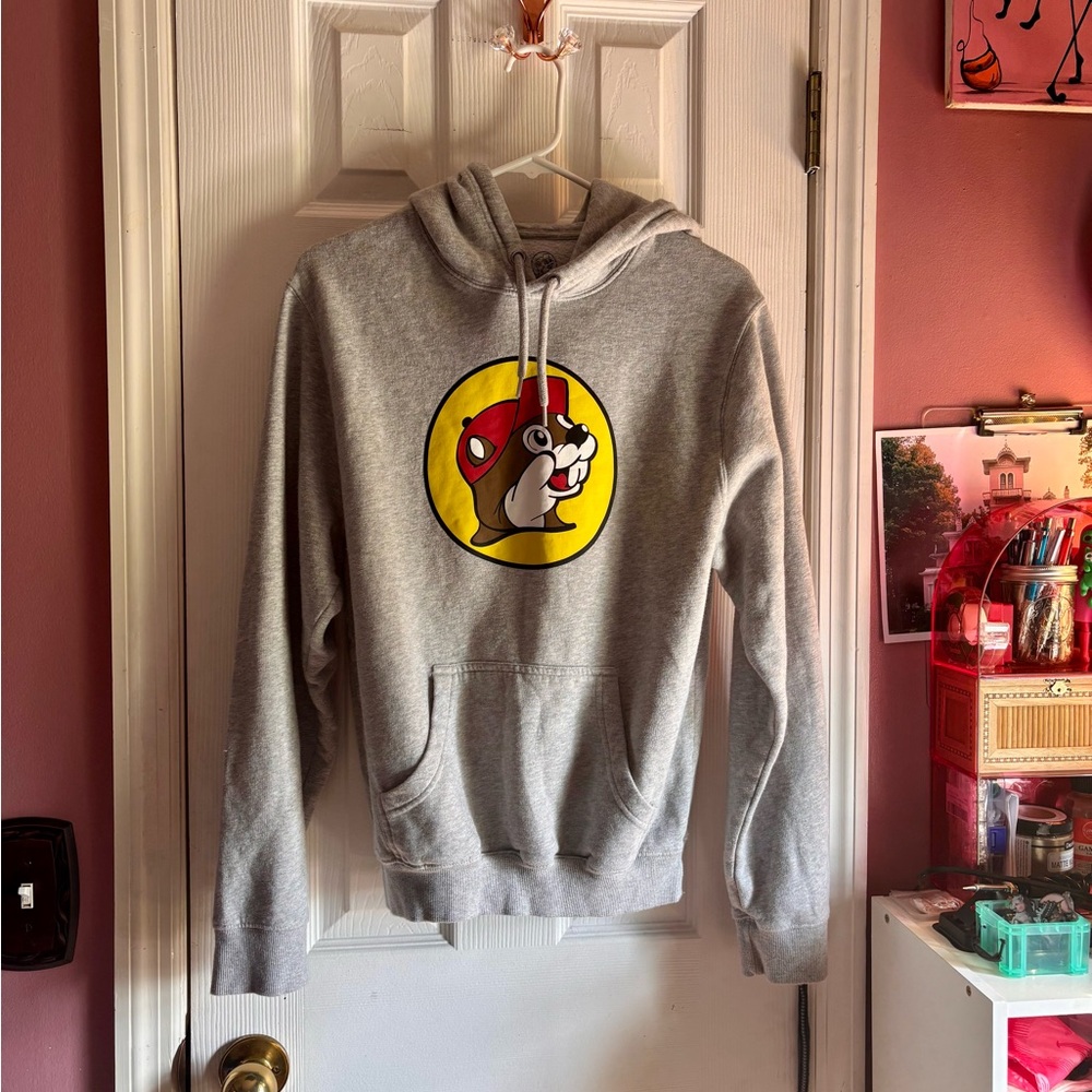 Heather Gray Pullover Hoodie with buccees beaver